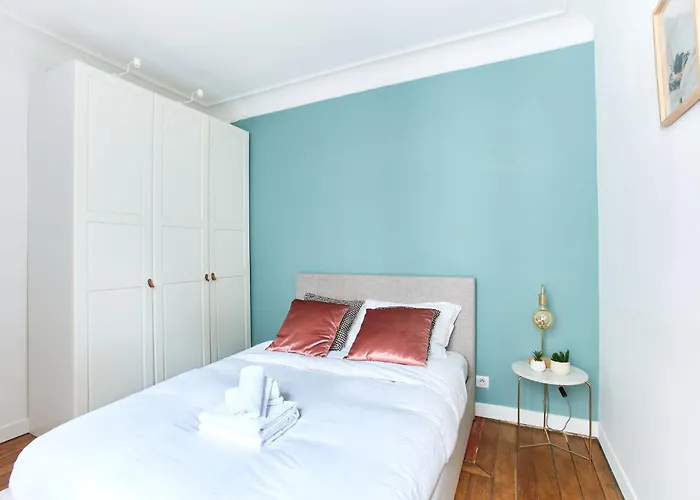1br Near Moulin Rouge アパート