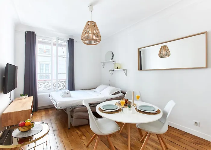 1br Near Moulin Rouge アパート